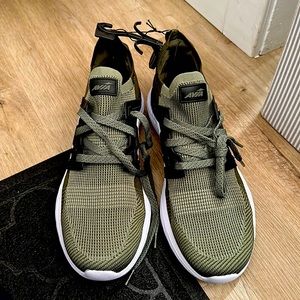 Avia men’s size 12